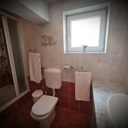 Villa House Lorenco, Selce