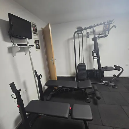 House Lorenco, Selce