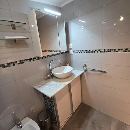 House Lorenco, Villa