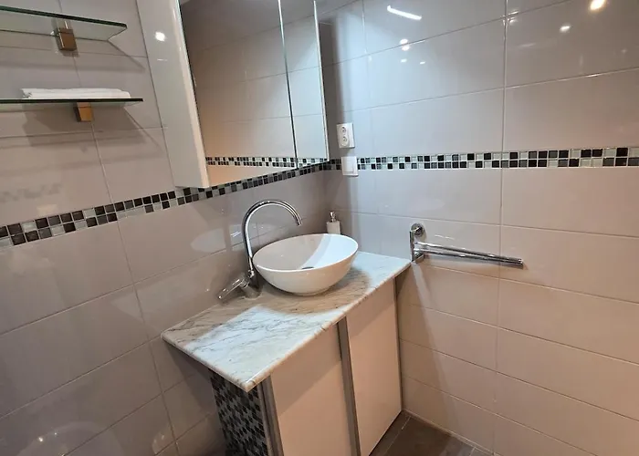 House Lorenco, Villa