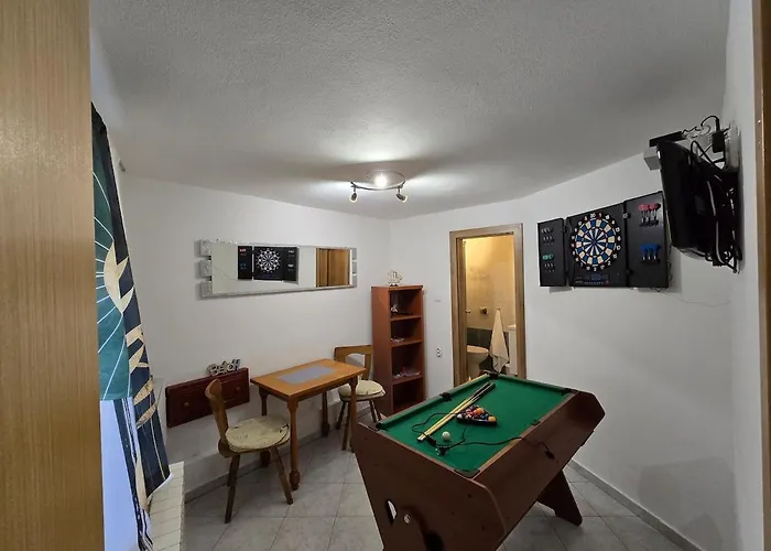 House Lorenco, Selce