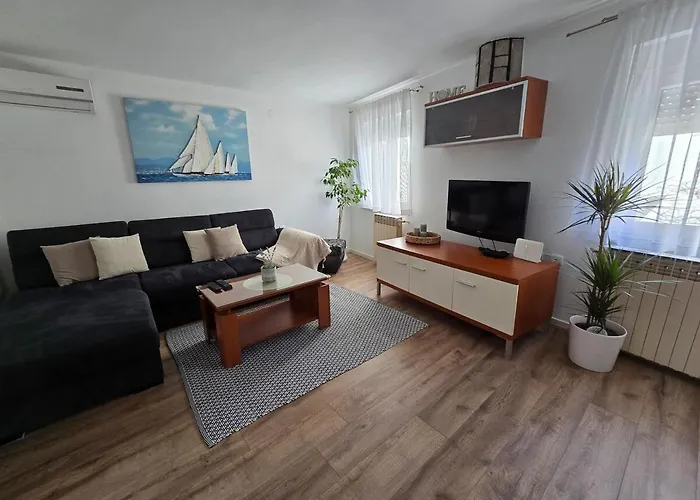 House Lorenco, Villa *